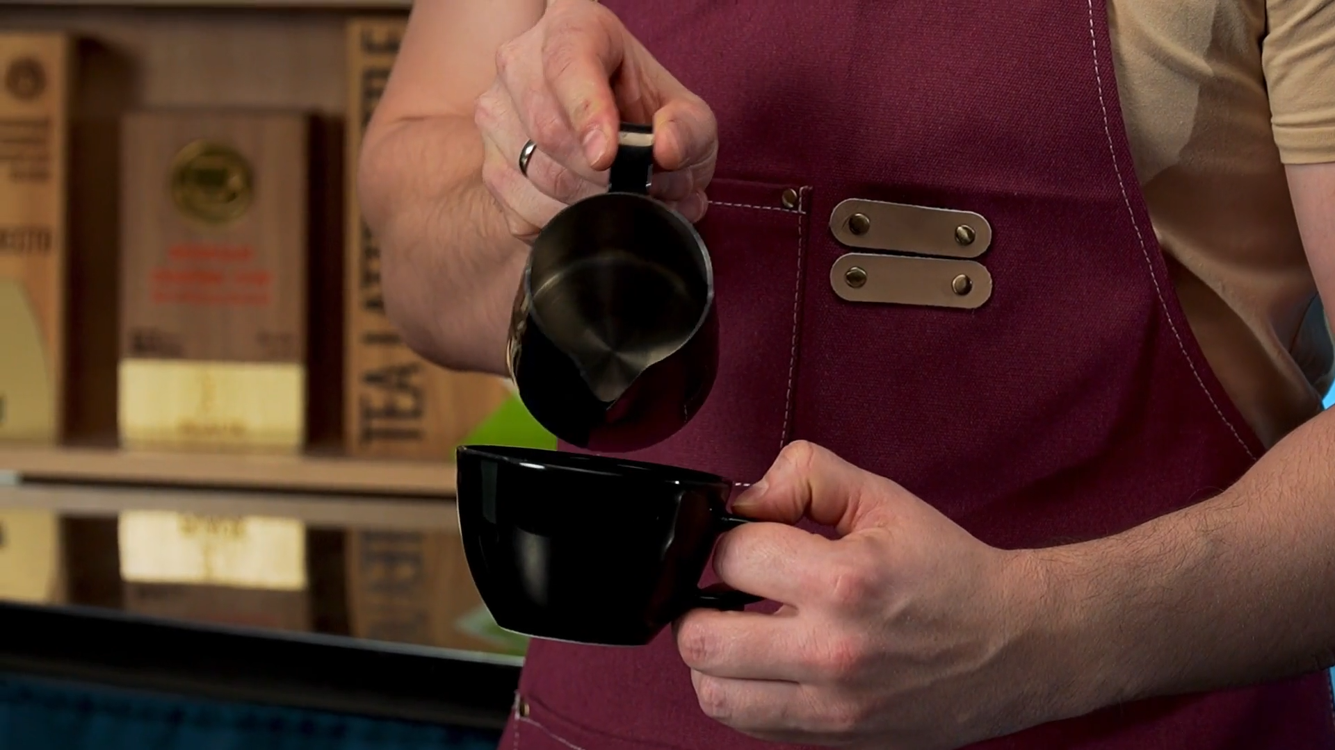 How to Hold a Cup for Latte Art