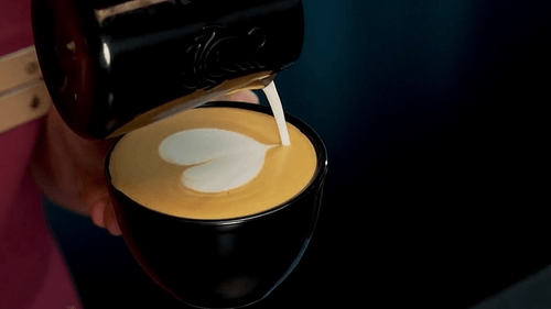 Classic and Asian Heart in Latte Art